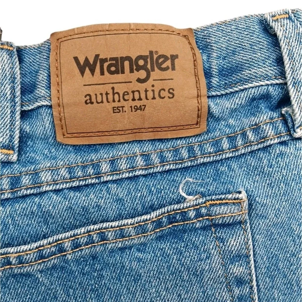 Wrangler Authentics Jeans Mens 46x30 Blue Regular Fit Denim Classic Workwear